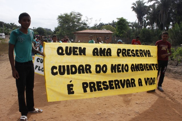 Milhares de alunos participaram do desfile dos 7 de setembro no município  - Imagem 60