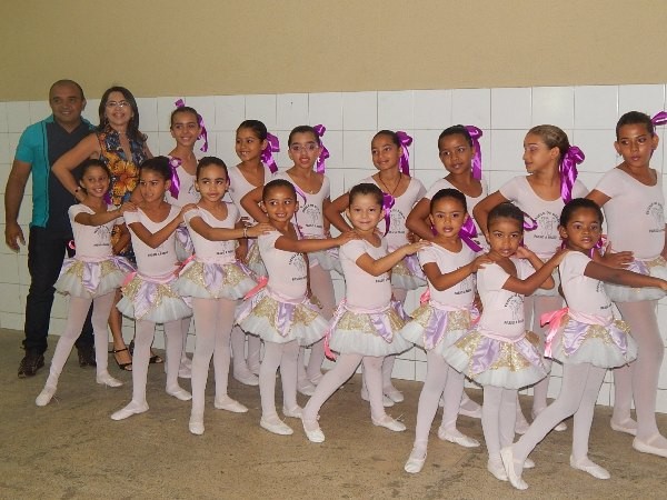 Escolinha de Balé Passo a Passo se apresentou em Agricolândia - Imagem 2