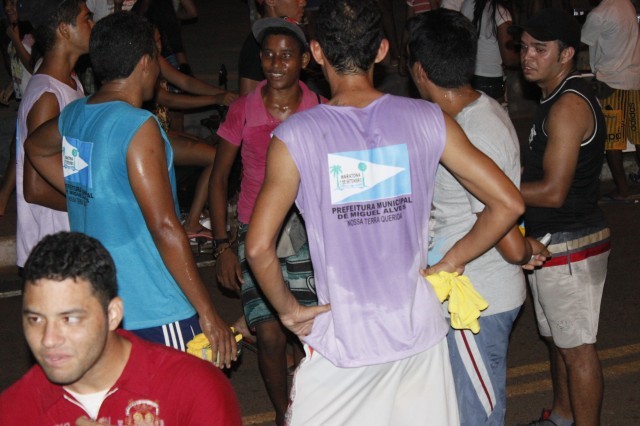 Milhares de alunos participaram do desfile dos 7 de setembro no município  - Imagem 125