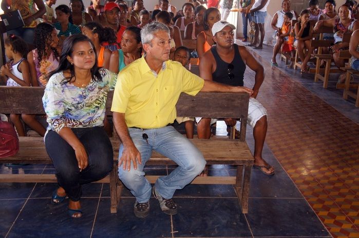 Prefeito de Monte Alegre do Piauí faz entrega de sextas básica para famílias da pastoral da criança - Imagem 1