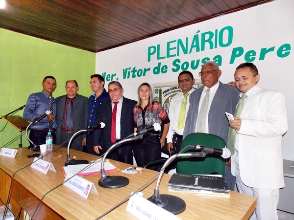 Vereador Agostinho Aguiar é eleito novo Presidente da Câmara Municipal - Imagem 21