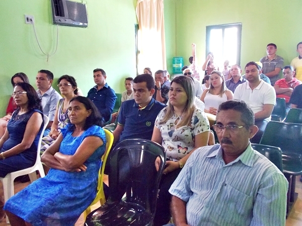 Vereador Agostinho Aguiar é eleito novo Presidente da Câmara Municipal - Imagem 12