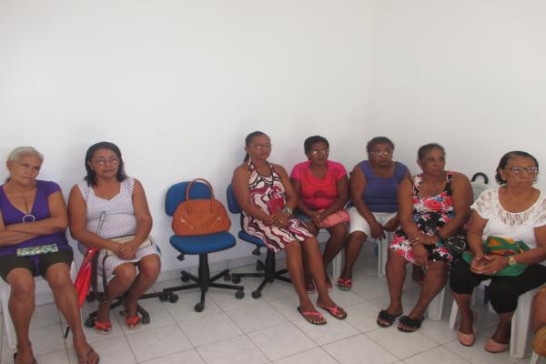 Equipe da Saúde realiza reunião com hipertensos e diabéticos - Imagem 13