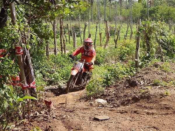 Fotos do primeiro dia de competição do 3º Angico Moto Show - Imagem 4