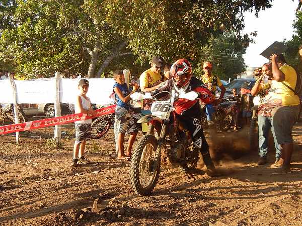 Fotos do primeiro dia de competição do 3º Angico Moto Show - Imagem 12