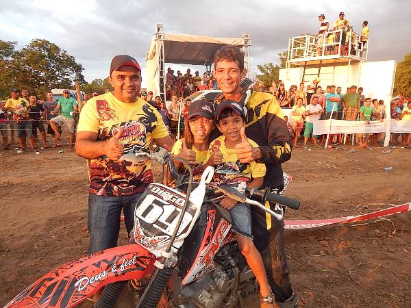 Autoridades marcam presença no 3º Angico Moto Show - Imagem 5