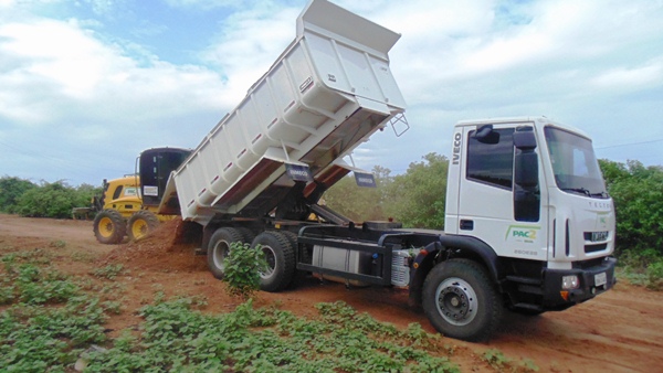 Obras de revitalização de estradas vicinais começam a ser feitas em santo Inácio do Piaui - Imagem 13