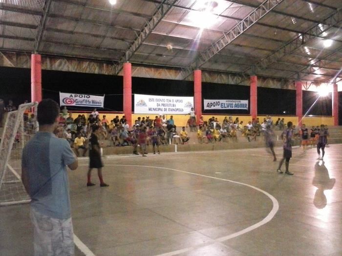 Mais iluminação – Prefeitura de Itainópolis melhora iluminação do Ginásio Poliesportivo da cidade de Itainópolis - Imagem 1