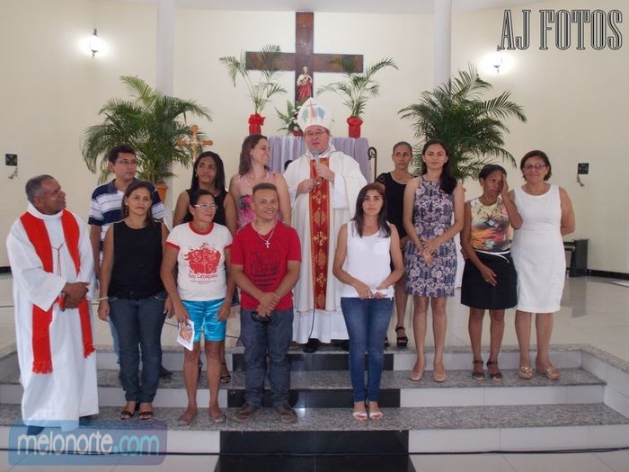 Jovens Receberam o Sacramento da Crisma  - Imagem 24