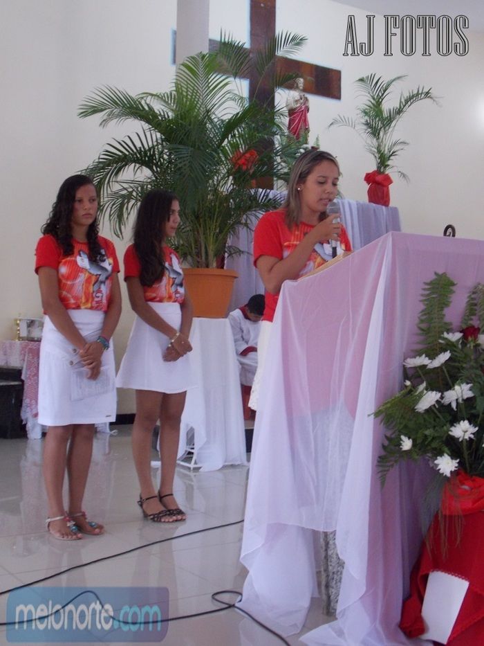 Jovens Receberam o Sacramento da Crisma  - Imagem 11