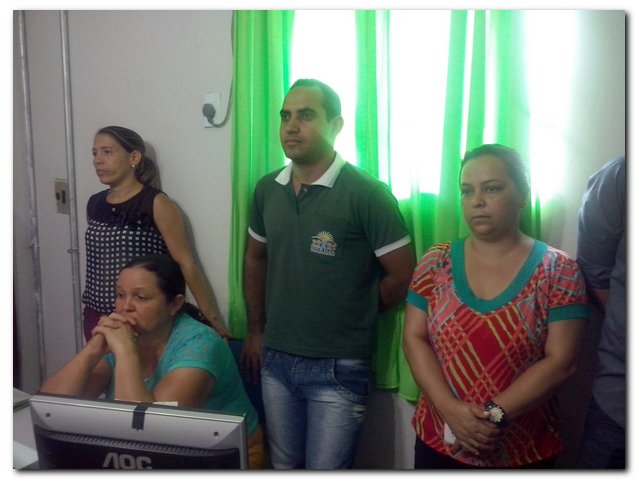 Prefeito Dr. Moura se reúne com os funcionários da Prefeitura para avaliar os trabalhos do ano de 2014 e para falar sobre as perspectiva para 2015 - Imagem 5