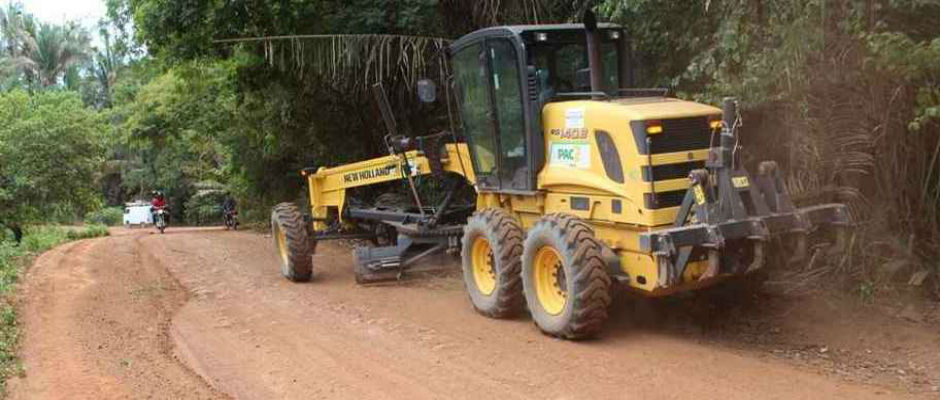 Prefeitura de São João do Arraial inicia recuperação da estrada que liga ao município de Matias Olímpio