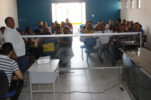 Secretaria de Educação de Miguel Alves capacita gestores do Programa Dinheiro Direto na Escola   - Imagem 2