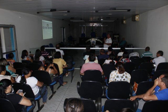 Secretaria de Educação de Miguel Alves capacita gestores do Programa Dinheiro Direto na Escola   - Imagem 4