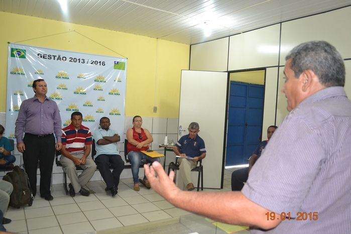 Igreja O Brasil Para Cristo juntamente com outras igrejas evangélicas e em parceria com a Prefeitura de Boa Hora realizam ação social no munic - Imagem 4