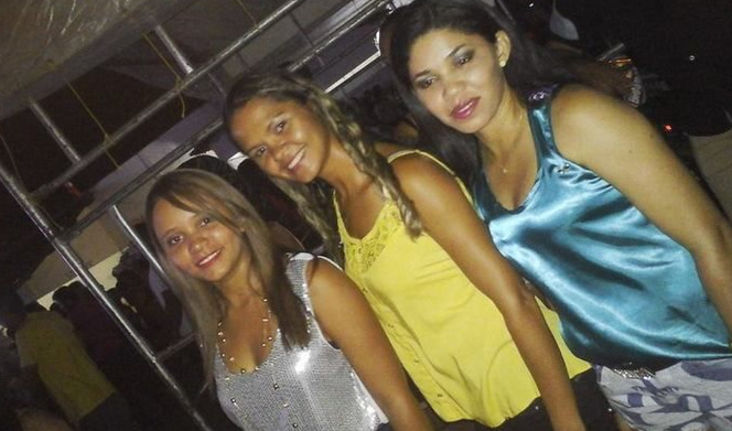 Lagosta Bronzeada, Forró do Barão e Desejo de Menina animaram o Sábado à noite - Imagem 11