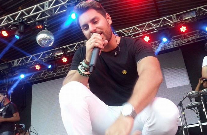 Lagosta Bronzeada, Forró do Barão e Desejo de Menina animaram o Sábado à noite - Imagem 8