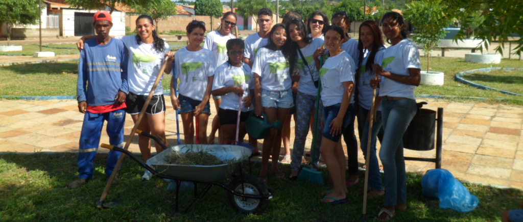 Projeto “Adote uma Praça” é realizado em Oeiras
