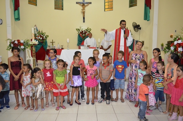 Católicos celebram a missa solene do santo padroeiro de Vera Mendes. - Imagem 33
