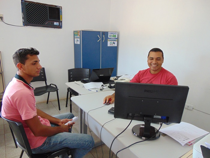 Sala do Empreendedor formaliza mais de 400 empresas em Corrente - Imagem 2