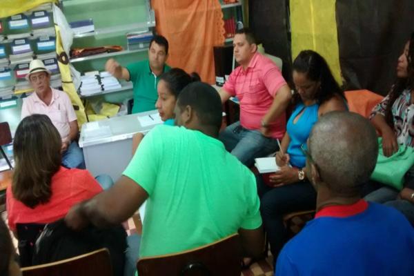 Prefeito Luiz Neto se reúne com diretores de escolas na manhã de hoje(22) - Imagem 4