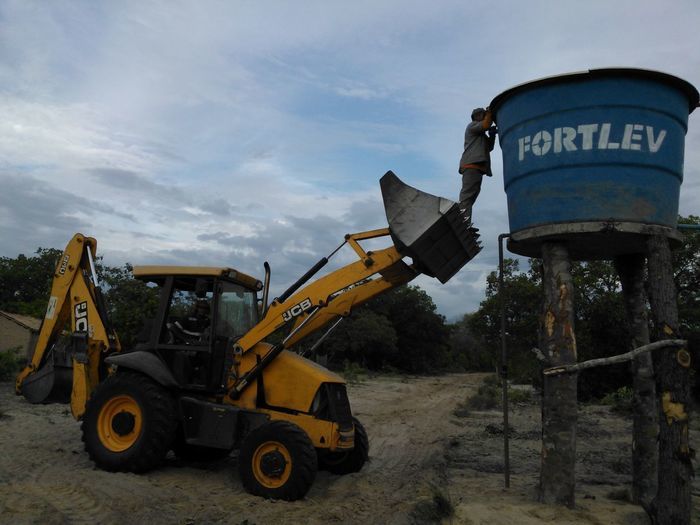 Prefeito Zé Resende faz mutirão para implantar sistema de abastecimento d'água   - Imagem 18