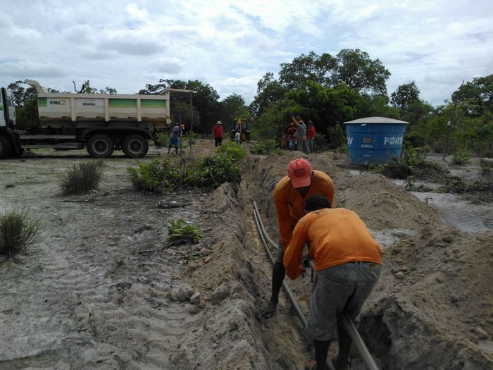 Prefeito Zé Resende faz mutirão para implantar sistema de abastecimento d'água   - Imagem 44