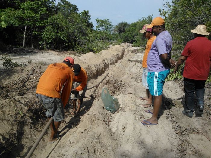 Prefeito Zé Resende faz mutirão para implantar sistema de abastecimento d'água   - Imagem 45