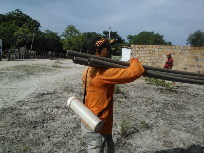 Prefeito Zé Resende faz mutirão para implantar sistema de abastecimento d'água   - Imagem 7