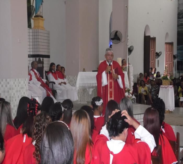 Sacramento da Crisma é celebrado na Igreja Matriz de Santa Teresinha em Elesbão Veloso - Imagem 3