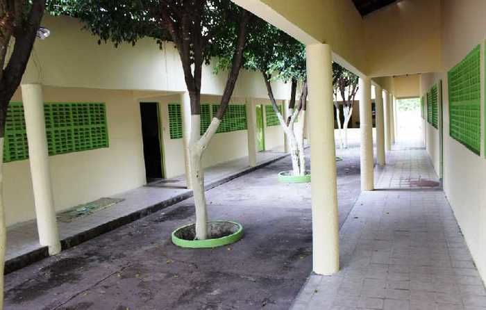 Prefeitura reforma escolas para início do período letivo 2015 em São João do Arraial - Imagem 4