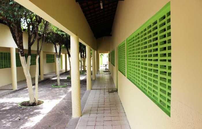 Prefeitura reforma escolas para início do período letivo 2015 em São João do Arraial - Imagem 1