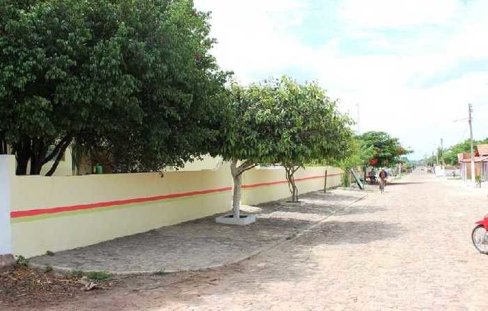 Prefeitura reforma escolas para início do período letivo 2015 em São João do Arraial - Imagem 6