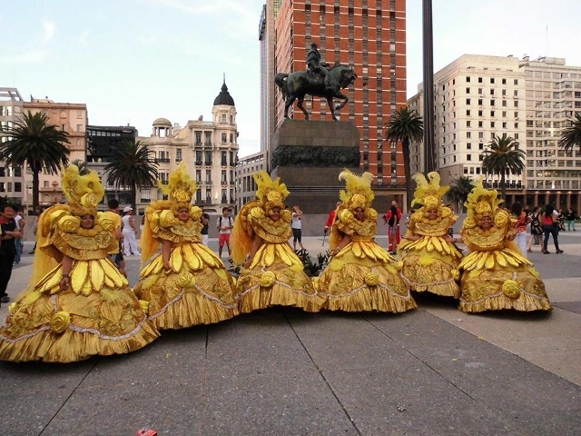 Atriz e Modelo Piauiense é Destaque no Carnaval de Montevidéu no Uruguai - Imagem 27