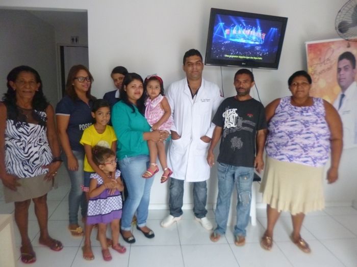 Redencense forma-se em Odontologia e volta pra sua terra pra ajudar mudar a realidade de seu povo  - Imagem 1