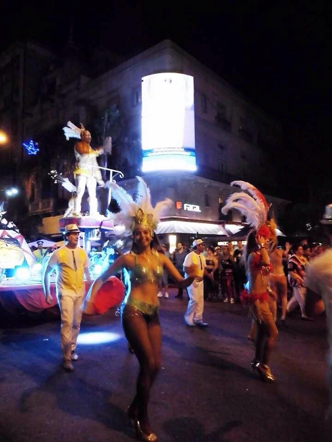 Atriz e Modelo Piauiense é Destaque no Carnaval de Montevidéu no Uruguai - Imagem 11
