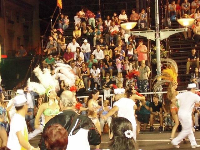 Atriz e Modelo Piauiense é Destaque no Carnaval de Montevidéu no Uruguai - Imagem 6