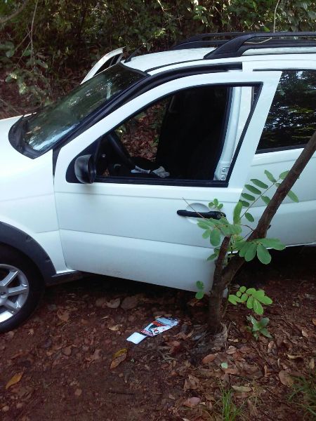 Assaltantes levam carro de morador de Lagoinha - Imagem 3