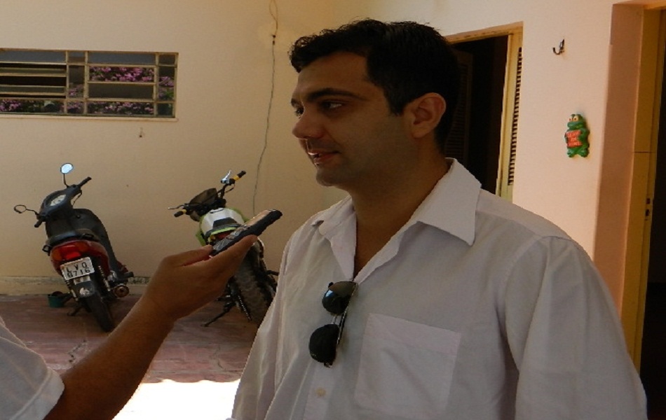 Promotor faz visita ao CREAS e destaca parcerias