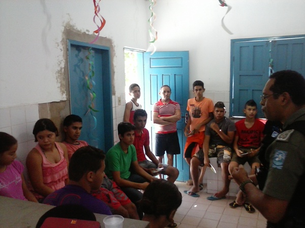 Equipe do NASF fazem Orientações aos Jovens da Cidade - Imagem 6