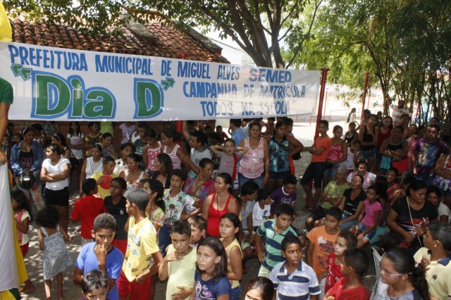 Prefeitura de Miguel Alves encerra campanha Todos na Escola  - Imagem 8