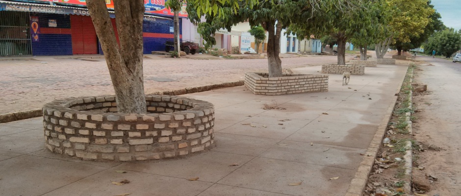 Urbanização: Prefeitura melhora a paisagem da Avenida Álvaro Mendes 