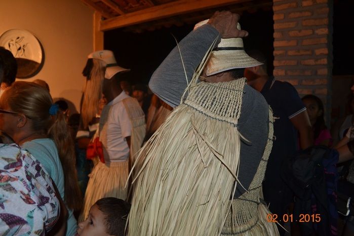 Grupos de Reisado do Boi Panim visita residencia do Vereador Luiz Paulo - Imagem 8