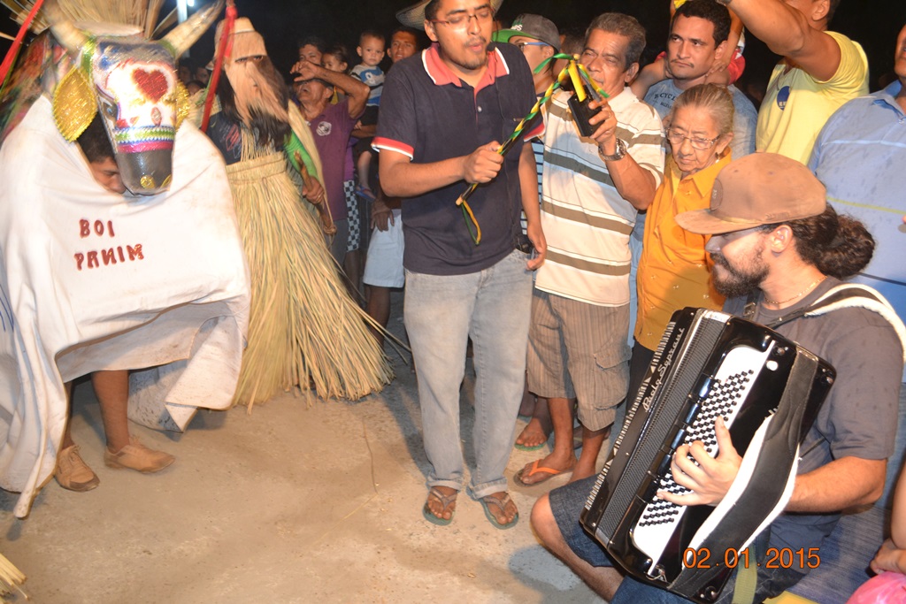 Grupos de Reisado do Boi Panim visita residencia do Vereador Luiz Paulo