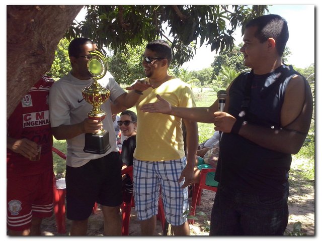 Jogo Casados X Solteiros termina com empate - Imagem 40