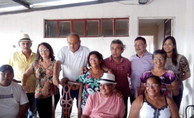 Presidente da Câmara Vereadora Maria do Socorro recebeu lideranças em sua casa - Imagem 1