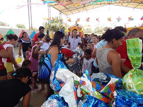 Prefeitura de Lagoinha realiza grande festa para as Crianças - Imagem 29