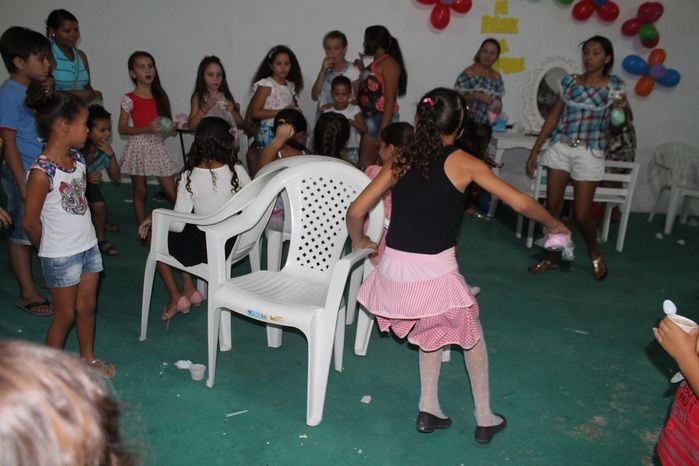 CRAS realiza grande festa de dia das crianças - Imagem 49