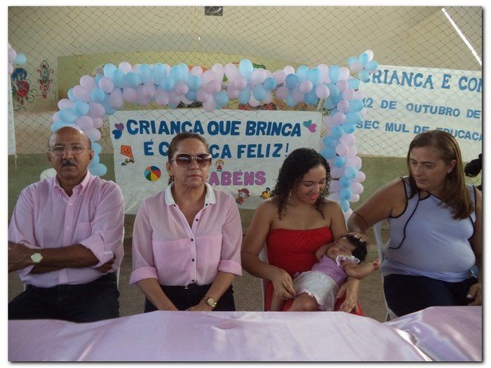 Prefeitura Municipal de Inhuma proporciona muita alegria e entretenimento para a criançada-Comemoração (12 de outubro) Dia da Criança - Imagem 3