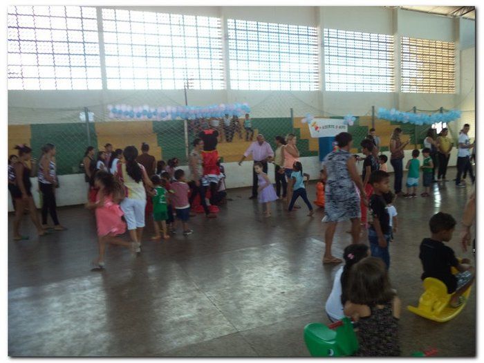 Prefeitura Municipal de Inhuma proporciona muita alegria e entretenimento para a criançada-Comemoração (12 de outubro) Dia da Criança - Imagem 65